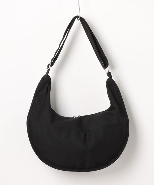 NOLITA LABORATORY（ノリータラボラトリー）の「【 NOLITA / ノリータ 】 ハーフムーン ショルダーバッグ 大容量 ユニセックス対応 クロスボディバッグ（ショルダーバッグ・レディース・ブラック・FREE）」の6枚目の写真