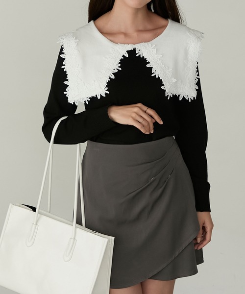 Cherir Mignon(シェリルミニョン)の「【Cherir Mignon】レースビッグカラーニットプルオーバー(ニット/セーター・レディース・ブラック/アイボリー・FREE)」の4枚目の写真