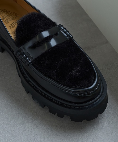 ARTESANOS（アルテサノス）の「【ARTESANOS】ファー付き厚底ローファー FLORENTIC/PRCOLINO GU12-526-FLPE（ローファー・レディース・ブラック・38/37/36）」の6枚目の写真