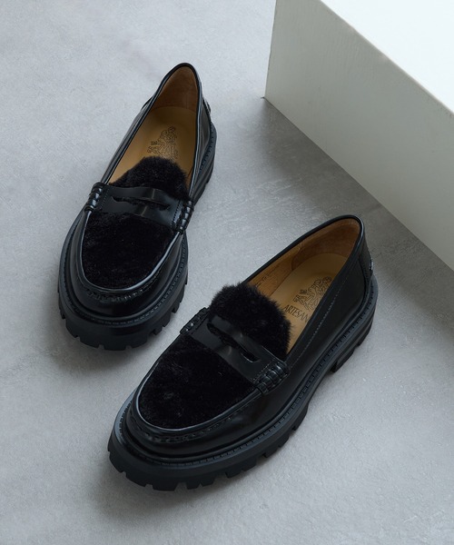 ARTESANOS（アルテサノス）の「【ARTESANOS】ファー付き厚底ローファー FLORENTIC/PRCOLINO GU12-526-FLPE（ローファー・レディース・ブラック・38/37/36）」の2枚目の写真