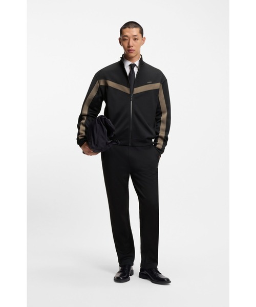 HUGO（ヒューゴ）の「リラックスフィット トラックスーツボトムス ロゴテープ（その他パンツ・メンズ・ブラック・XL/L/S/XS/M/XXL）」の3枚目の写真