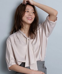 美品 ジャスグリッティー フラワーフリルブラウス ピンクArpege story 美品 ジャスグリッティー フラワーフリルブラウス ピンクArpege