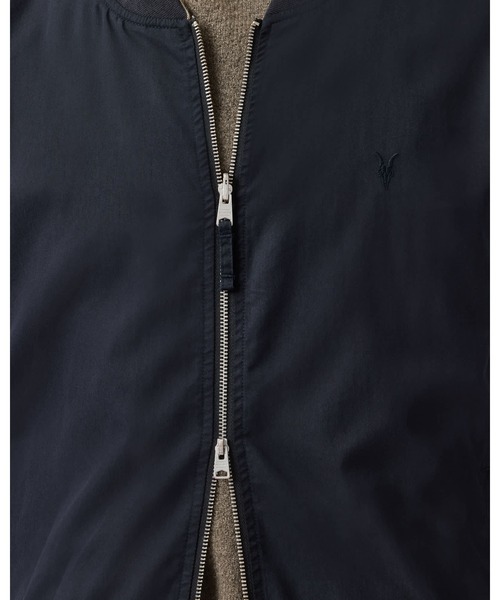 ALLSAINTS（オールセインツ）の「BASSETT REVERSIBLE RAMSKULL BOMBER JACKET | BASSETT リーバシブル ラムスカル ボンバー ジャケット（MA-1・メンズ・ブルー系その他・S/XS/L/M）」の6枚目の写真
