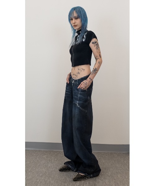 L.H.P（エルエイチピー）の「DOGMA EHKS/ドグマエークス/V CUT DENIM JEANS（デニムパンツ・レディース・ネイビー・M）」の4枚目の写真