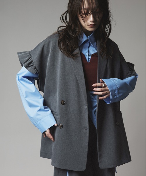 W:Huku(フーク)の「【W:Huku / リンクルフリーツイル】袖フリル テーラード ベスト / Wrinkle-Free Stretch Twill Tailored Vest(テーラードジャケット・レディース・ブラウン/杢グレー/ブラック・FREE)」の1枚目の写真