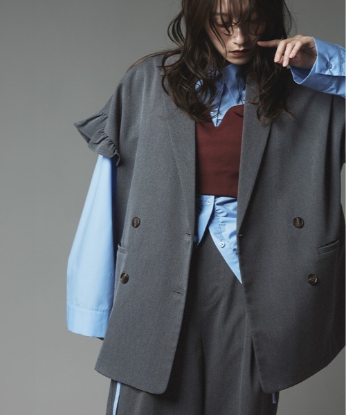 W:Huku(フーク)の「【W:Huku / リンクルフリーツイル】袖フリル テーラード ベスト / Wrinkle-Free Stretch Twill Tailored Vest(テーラードジャケット・レディース・ブラウン/杢グレー/ブラック・FREE)」の6枚目の写真