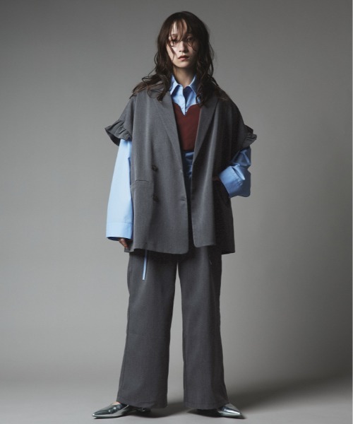 W:Huku(フーク)の「【W:Huku / リンクルフリーツイル】袖フリル テーラード ベスト / Wrinkle-Free Stretch Twill Tailored Vest(テーラードジャケット・レディース・ブラウン/杢グレー/ブラック・FREE)」の13枚目の写真