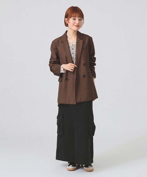 Ray BEAMS（レイビームス）の「【4/2値下げ】4ボタン ダブル テーラード ジャケット | 新生活・通勤・通学・新学期・オフィスカジュアル・オンオフ兼用・好印象コーデ・セットアップ（テーラードジャケット・レディース・ダークブラウン/ブラック・1/0）」の7枚目の写真