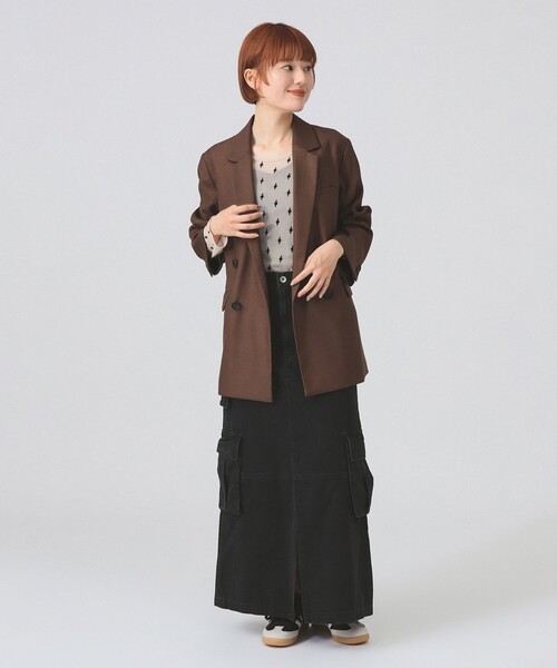 Ray BEAMS（レイビームス）の「【4/2値下げ】4ボタン ダブル テーラード ジャケット | 新生活・通勤・通学・新学期・オフィスカジュアル・オンオフ兼用・好印象コーデ・セットアップ（テーラードジャケット・レディース・ダークブラウン/ブラック・1/0）」の8枚目の写真