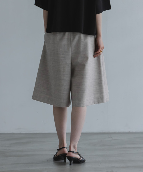 Noble（ノーブル）の「ELENI/エルニ ウールモヘアハーフパンツ（その他パンツ・レディース・グレー・FREE）」の11枚目の写真