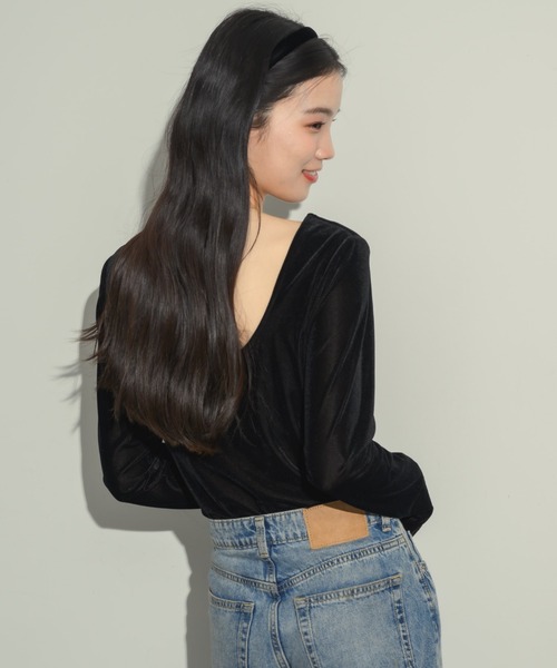 NEUNA（ヌナ）の「シアーベロアバックシャントップス（Tシャツ/カットソー・レディース・ブラウン/ブラック/ネイビー・FREE）」の7枚目の写真