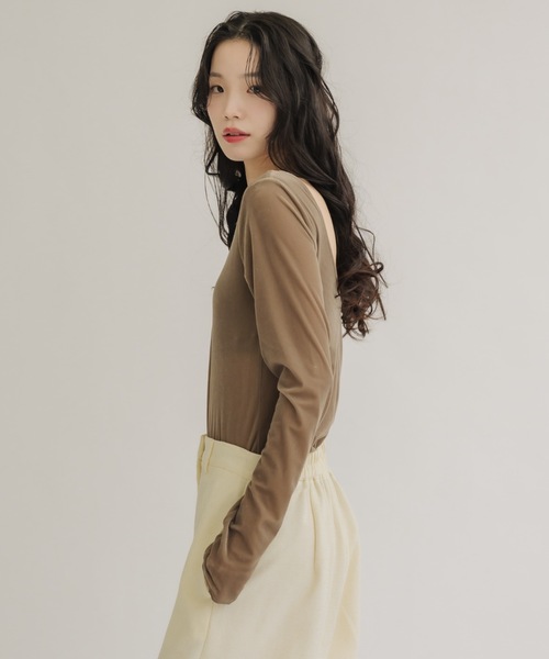 NEUNA（ヌナ）の「シアーベロアバックシャントップス（Tシャツ/カットソー・レディース・ブラウン/ブラック/ネイビー/ベージュ・FREE）」の19枚目の写真