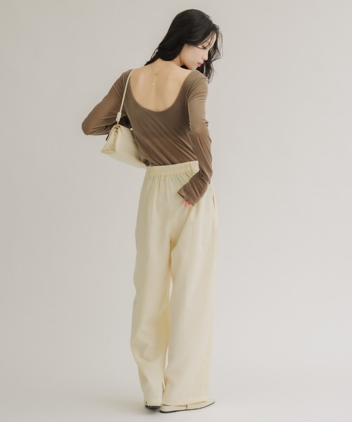 NEUNA（ヌナ）の「シアーベロアバックシャントップス（Tシャツ/カットソー・レディース・ブラウン/ブラック/ネイビー/ベージュ・FREE）」の10枚目の写真