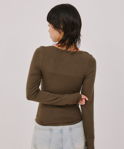 LIENCOEUR（リアンクール）の「ラウンドレイヤードトップス（Tシャツ/カットソー・レディース・ブラウン/ブラック/ホワイト/グレー・FREE）」の22枚目の写真