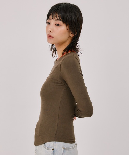 LIENCOEUR（リアンクール）の「ラウンドレイヤードトップス（Tシャツ/カットソー・レディース・ブラウン/ブラック/ホワイト/グレー・FREE）」の21枚目の写真