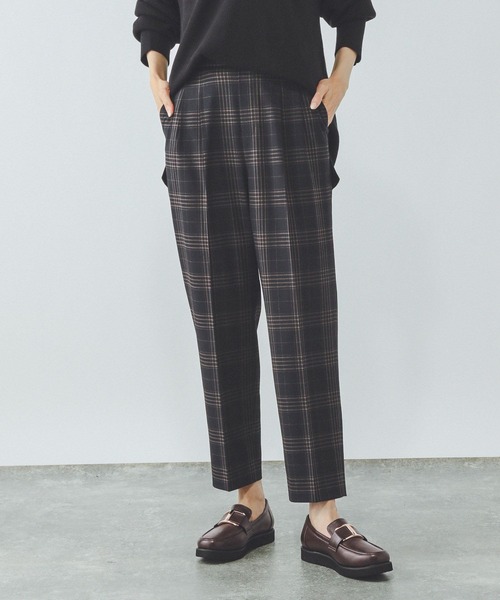 GLOBAL WORK（グローバルワーク）の「ウツクシルエットテーパードパンツ/494098（その他パンツ・レディース・ブラック/ブラウン系その他6/その他/グレー/ネイビー/ダークブルー・MEDIUM/X-LARGE/SMALL/X-SMALL/LARGE/XX-LARGE/S-Long/M-Long/L-Long/XL-Long）」の5枚目の写真