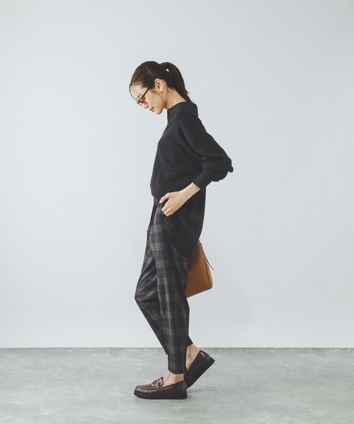 GLOBAL WORK（グローバルワーク）の「ウツクシルエットテーパードパンツ/494098（その他パンツ・レディース・ブラック/ブラウン系その他6/その他/グレー/ネイビー/ダークブルー・MEDIUM/X-LARGE/SMALL/X-SMALL/LARGE/XX-LARGE/S-Long/M-Long/L-Long/XL-Long）」の13枚目の写真