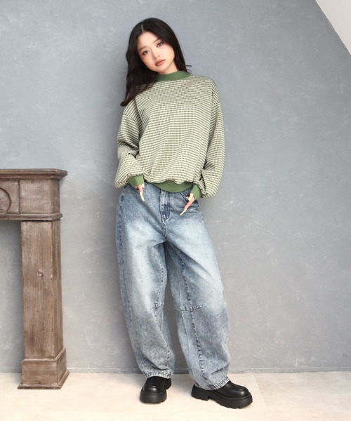 CECIL McBEE（セシルマクビー）の「ラインストーン付きカーブデニムパンツ（デニムパンツ・レディース・ライトブルー/ブラック・LARGE/MEDIUM）」の2枚目の写真