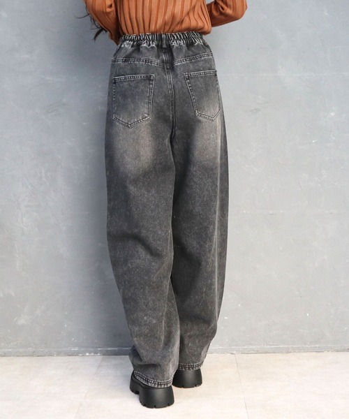 CECIL McBEE（セシルマクビー）の「ラインストーン付きカーブデニムパンツ（デニムパンツ・レディース・ライトブルー/ブラック・LARGE/MEDIUM）」の12枚目の写真