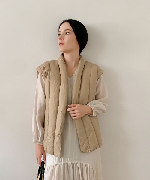 DECADE CLASSIC(ディケイド クラシック)の「DECADE CLASSIC ノーカラーダウンベスト (AW)(ダウンベスト・レディース・ブラック/ベージュ/オフホワイト・FREE)」の20枚目の写真