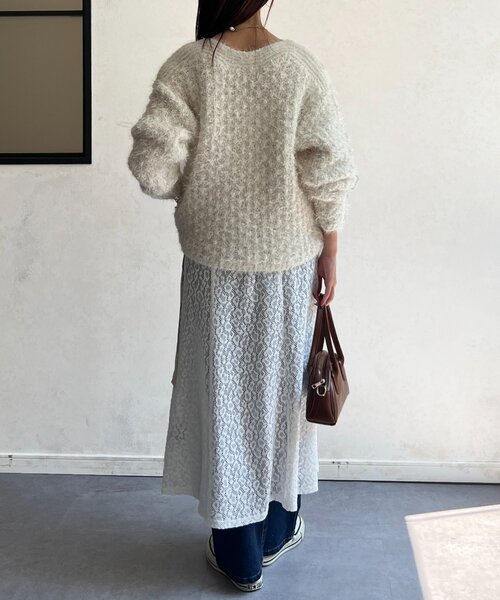Chez toi（シェトワ）の「ラメフェザーモールネッププルオーバー（ニット/セーター・レディース・アイボリー/グレイッシュベージュ/チャコールグレー/イエロー・FREE）」の9枚目の写真