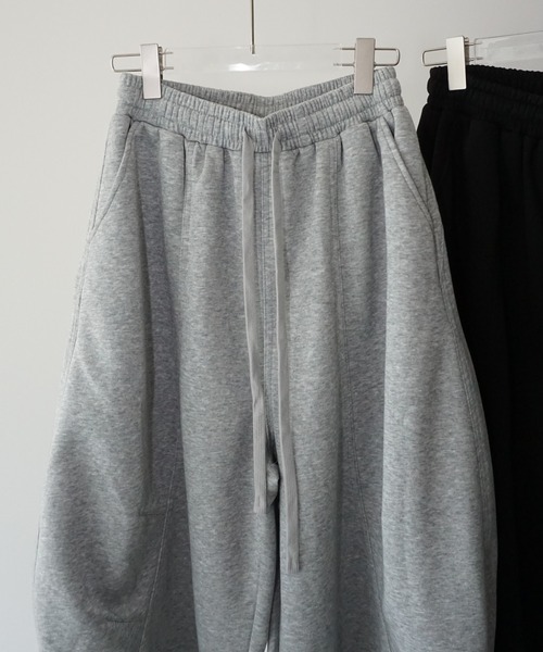 chuclla（チュクラ）の「ボリュームスウェットパンツ chw25a074（スウェットパンツ・レディース・グレー/ブラック・M/S）」の16枚目の写真
