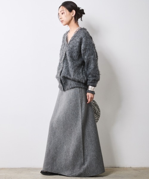 CHIC STYLE(シックスタイル)の「へアリーニットカーディガン<大きいサイズ有>シックスタイル(カーディガン/ボレロ・レディース・グレー/ブラウン・5L/4L/3L/LL/L/M)」の22枚目の写真