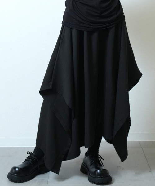 Ruze(ルゼ)の「Square cut drape pants / スクエアカット ドレープパンツ(その他パンツ・メンズ・ブラック・FREE)」の1枚目の写真