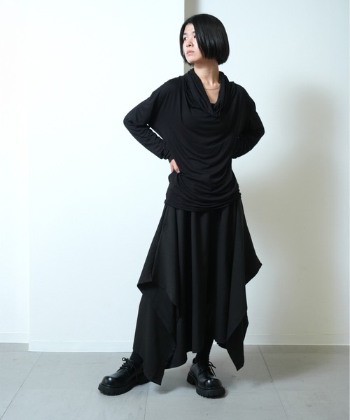 Ruze(ルゼ)の「Square cut drape pants / スクエアカット ドレープパンツ(その他パンツ・メンズ・ブラック・FREE)」の4枚目の写真