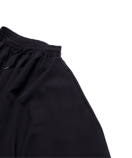 Ruze(ルゼ)の「Square cut drape pants / スクエアカット ドレープパンツ(その他パンツ・メンズ・ブラック・FREE)」の8枚目の写真