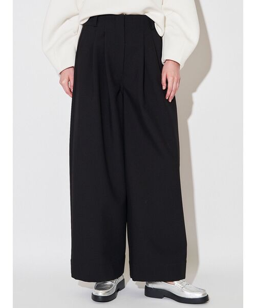 ELENDEEK（エレンディーク）の「タックワイドレグパンツ（その他パンツ・レディース・ブラック/オフホワイト/モカ・01/02）」の12枚目の写真