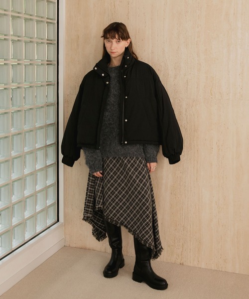 forksy.(フォルクシー)の「【forksy.】〈撥水加工〉ドロスト付きハイネックモンスター中綿ジャケット(ダウンジャケット/コート・レディース・オフホワイト/カーキ/ブラック/ブラウン/チャコール・FREE)」の14枚目の写真