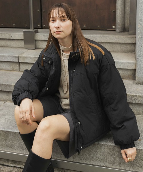 forksy.(フォルクシー)の「【forksy.】〈撥水加工〉ドロスト付きハイネックモンスター中綿ジャケット(ダウンジャケット/コート・レディース・オフホワイト/カーキ/ブラック/ブラウン/チャコール・FREE)」の15枚目の写真