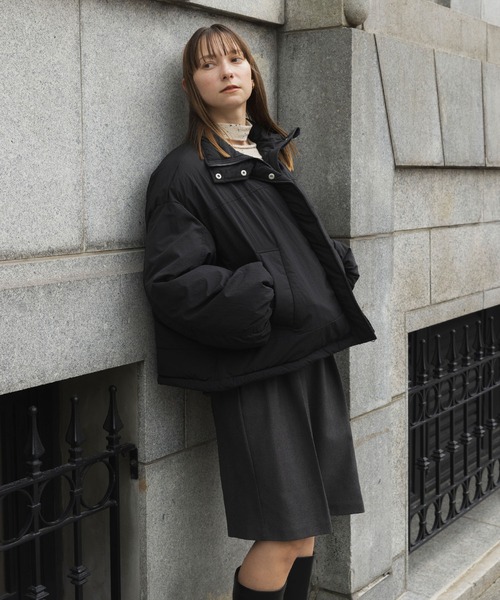 forksy.(フォルクシー)の「【forksy.】〈撥水加工〉ドロスト付きハイネックモンスター中綿ジャケット(ダウンジャケット/コート・レディース・オフホワイト/カーキ/ブラック/ブラウン/チャコール・FREE)」の18枚目の写真