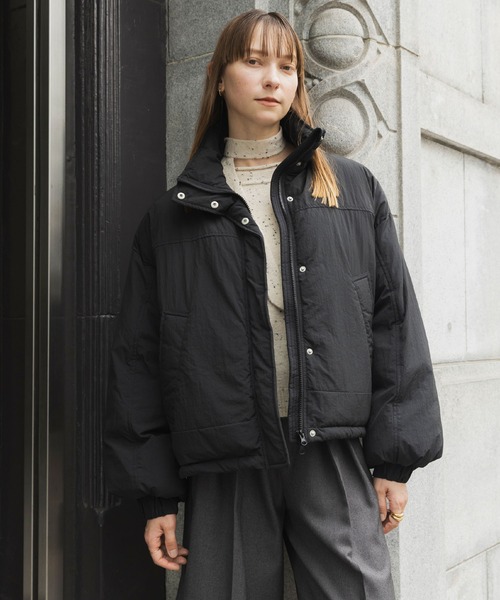 forksy.(フォルクシー)の「【forksy.】〈撥水加工〉ドロスト付きハイネックモンスター中綿ジャケット(ダウンジャケット/コート・レディース・オフホワイト/カーキ/ブラック/ブラウン/チャコール・FREE)」の20枚目の写真