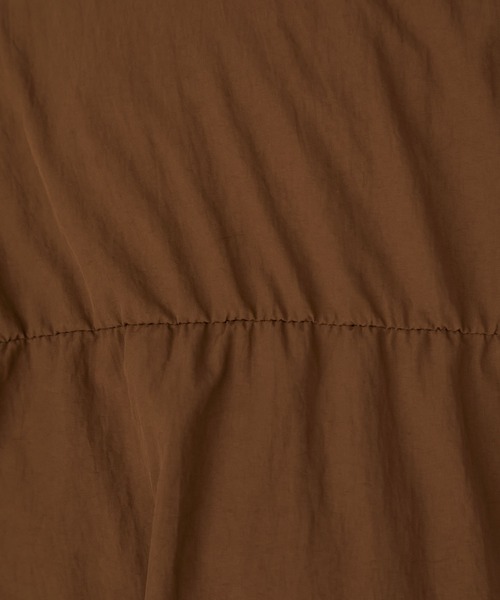 forksy.(フォルクシー)の「【forksy.】〈撥水加工〉ドロスト付きハイネックモンスター中綿ジャケット(ダウンジャケット/コート・レディース・オフホワイト/カーキ/ブラック/ブラウン/チャコール・FREE)」の9枚目の写真