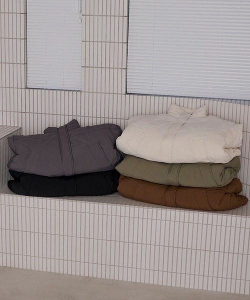 forksy.(フォルクシー)の「【forksy.】〈撥水加工〉ドロスト付きハイネックモンスター中綿ジャケット(ダウンジャケット/コート・レディース・オフホワイト/カーキ/ブラック/ブラウン/チャコール・FREE)」の10枚目の写真