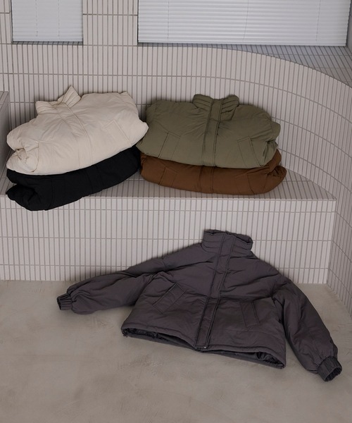 forksy.(フォルクシー)の「【forksy.】〈撥水加工〉ドロスト付きハイネックモンスター中綿ジャケット(ダウンジャケット/コート・レディース・オフホワイト/カーキ/ブラック/ブラウン/チャコール・FREE)」の11枚目の写真