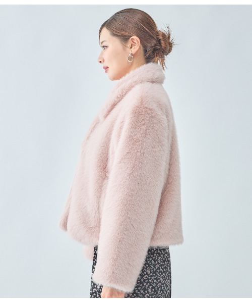 PEACH JOHN（ピーチジョン）の「エコファーショートコート（その他アウター・レディース・ベージュ/イエロー/ピンク・SMALL/MEDIUM）」の21枚目の写真