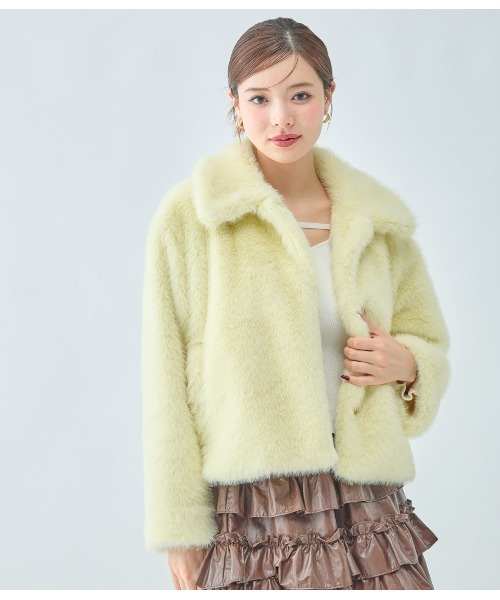 PEACH JOHN（ピーチジョン）の「エコファーショートコート（その他アウター・レディース・ベージュ/イエロー/ピンク・SMALL/MEDIUM）」の8枚目の写真