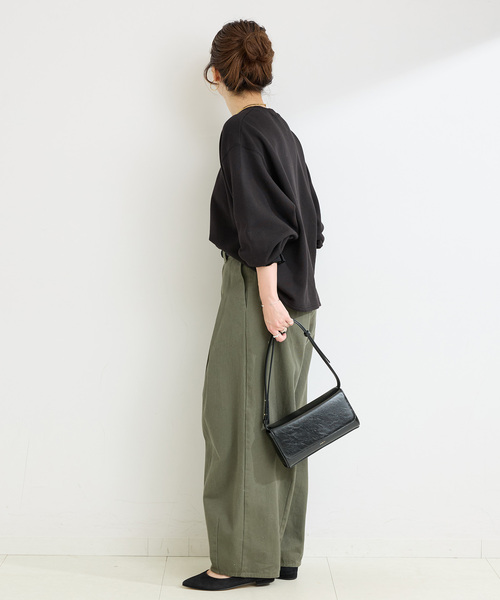 B.C STOCK(ベーセーストック)の「ウォッシャブル / リムーバブルカフスプルオーバー(スウェット・レディース・チャコールグレー/ブラック/アイボリー・FREE)」の5枚目の写真