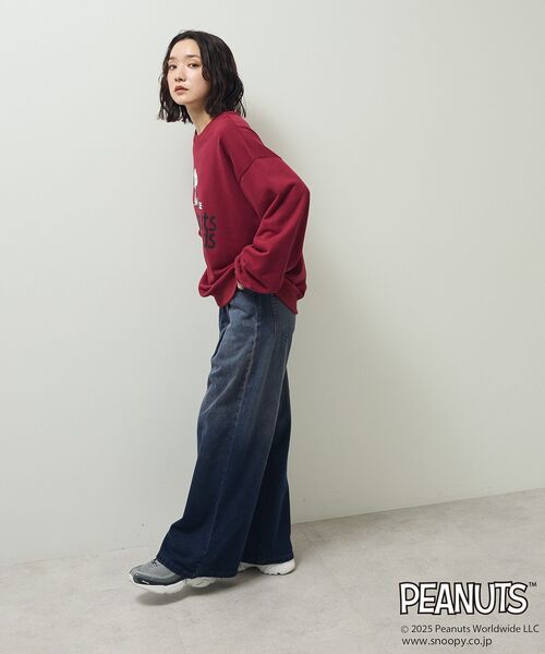 Green　Parks（グリーンパークス）の「■PEANUTS ヘッドフォンスウェット（スウェット・レディース・ボルドー・FREE）」の4枚目の写真