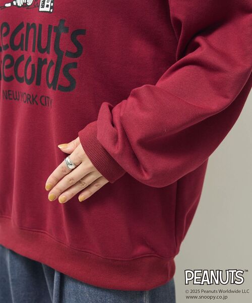 Green　Parks（グリーンパークス）の「■PEANUTS ヘッドフォンスウェット（スウェット・レディース・ボルドー・FREE）」の10枚目の写真