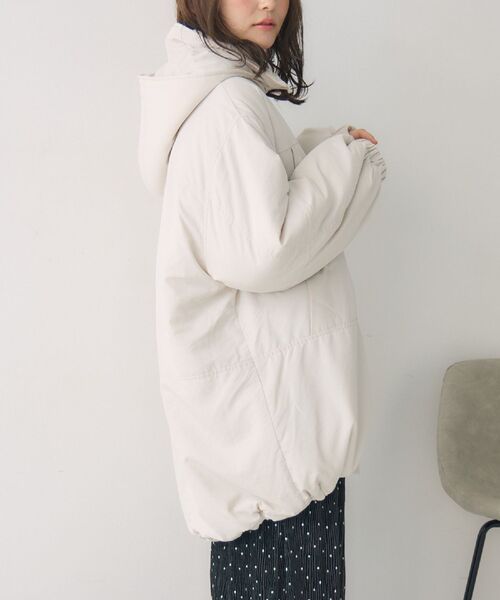 RETRO GIRL（レトロガール）の「フードモンスターJK（ダウンジャケット/コート・レディース・ナチュラル/ブラック/ライトグレー・FREE）」の3枚目の写真