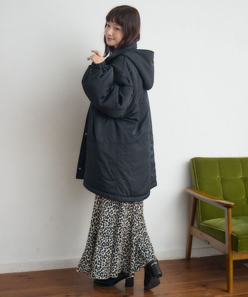 RETRO GIRL（レトロガール）の「フードモンスターJK（ダウンジャケット/コート・レディース・ナチュラル/ブラック/ライトグレー・FREE）」の18枚目の写真