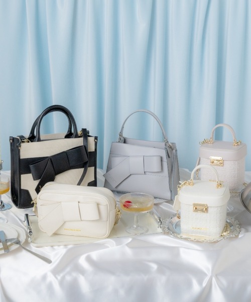 JILL by JILL STUART（ジルバイジルスチュアート）の「◇＜リボンシリーズ＞スクエアポシェット（ショルダーバッグ・レディース・ホワイト/ラベンダー/ブラック・FREE）」の14枚目の写真