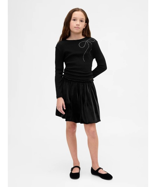 GAP（ギャップ）の「ベロア バブルスカート (キッズ)（スカート・キッズ・ブラック・120cm/130cm/140cm/150cm/160cm/110cm）」の2枚目の写真