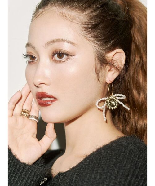 EVRIS（エヴリス）の「RIBBON SUNNY MOTIF ピアス（ピアス（両耳用）・レディース・シルバー/ゴールド・FREE）」の3枚目の写真