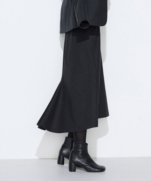 COMME CA（コムサ）の「【セットアップ対応】トリアセウールフラノ スカート（スーツスカート・レディース・チャコール・9号/7号/11号）」の3枚目の写真