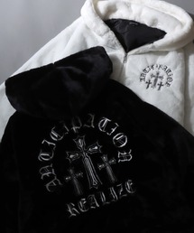 SITRY（シトリー）の「Cross ＆ Heart Logo Fur Zip Hoodie/クロスロゴ ハートロゴ オーバーサイズ フルジップパーカー ファーブルゾン ファージャケット（ブルゾン・メンズ）」